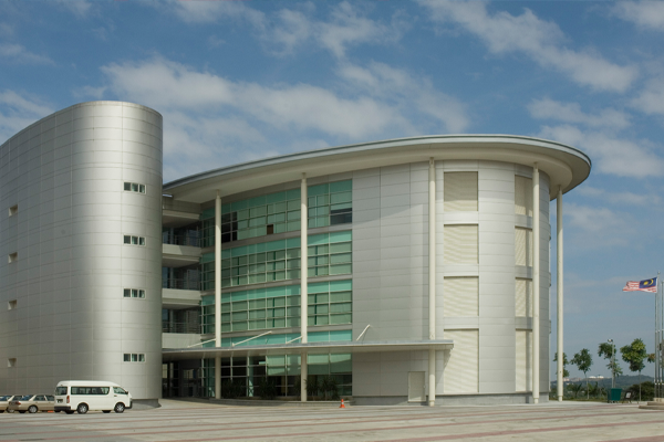Multimedia University(MMU)